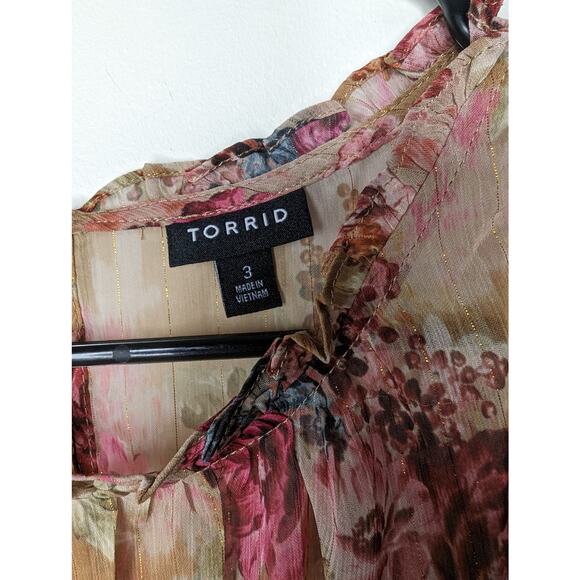Torrid Floral Crinkle Chiffon Flutter Sleeve Blouse - Picture 6 of 9